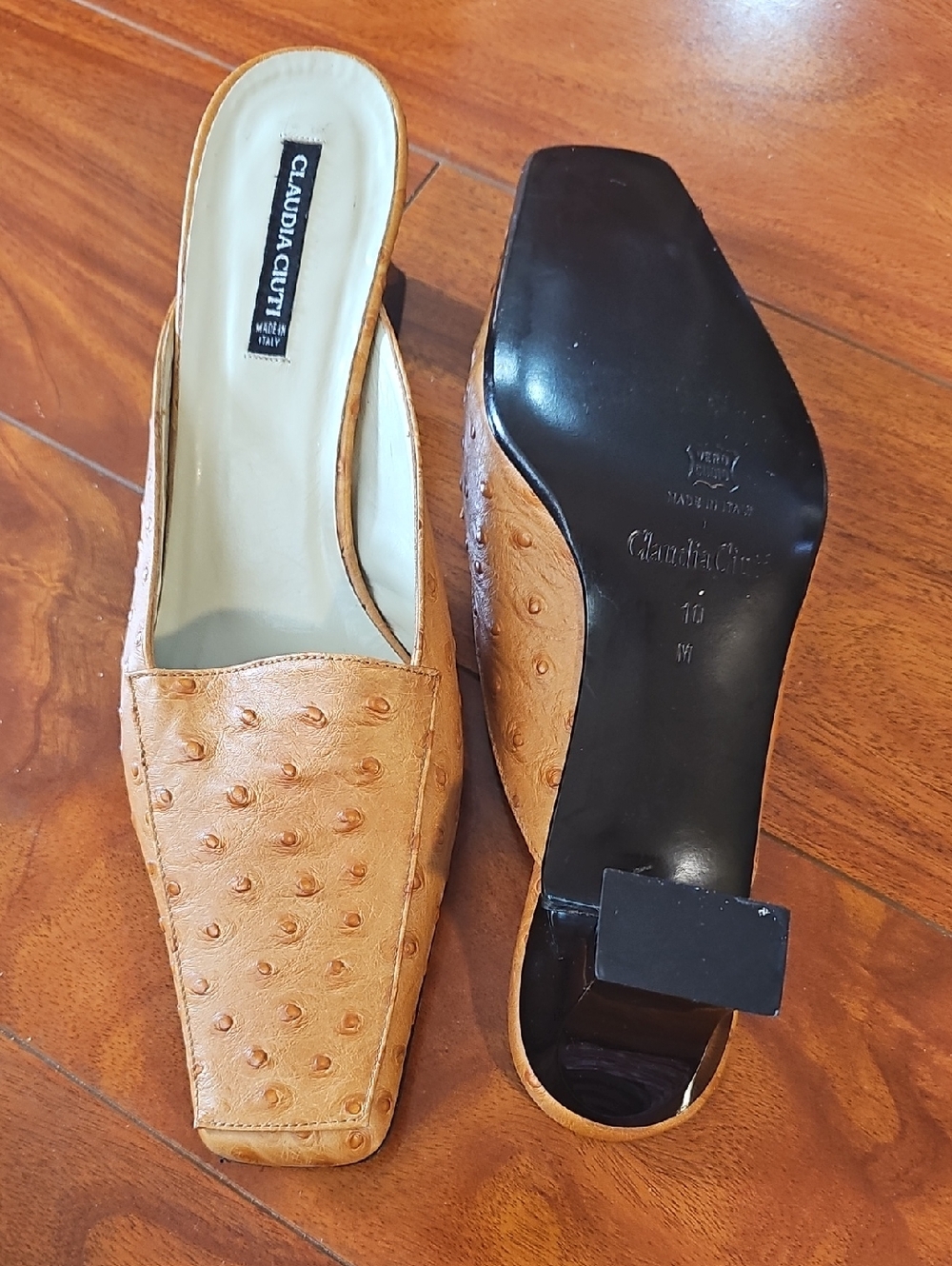 Claudia Ciuti Ostrich-Embossed Camel Leather Mules With Square Toe Sz 10 NWOT - Picture 10 of 12
